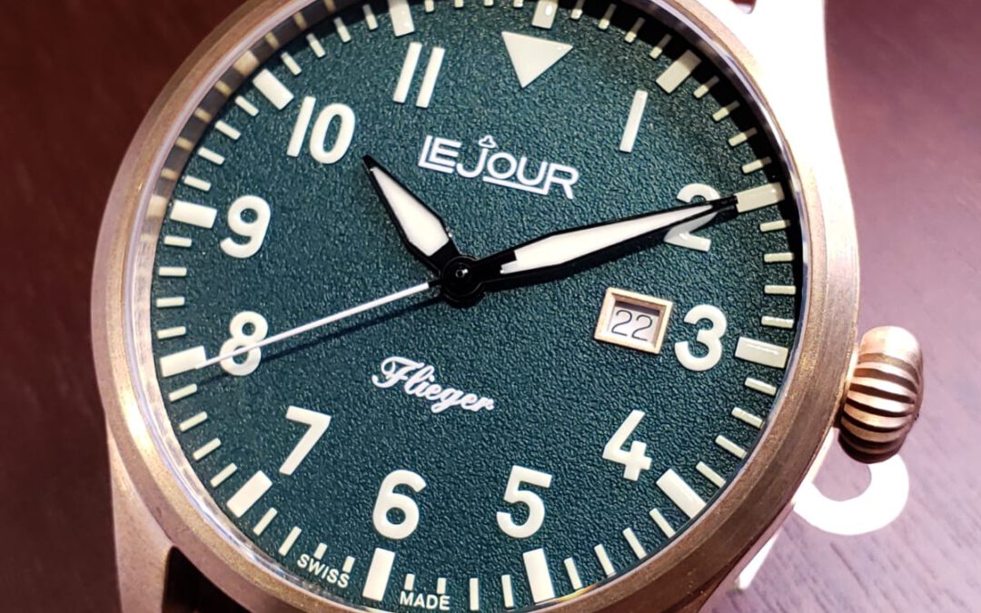 Le Jour 瑞士制造青銅 Pilot 機械錶