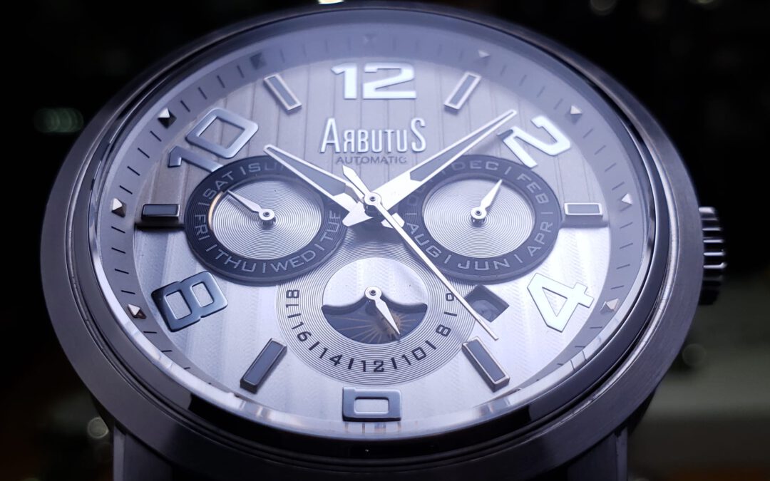Arbutus 多功能全自動機械錶