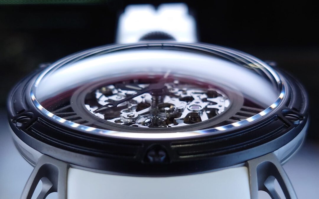 香港品牌 ACHI – 最新陀錶款機械錶